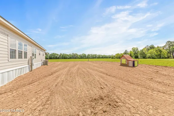 $199,999 | 19925 Errol Road, Crowley, LA 70526
