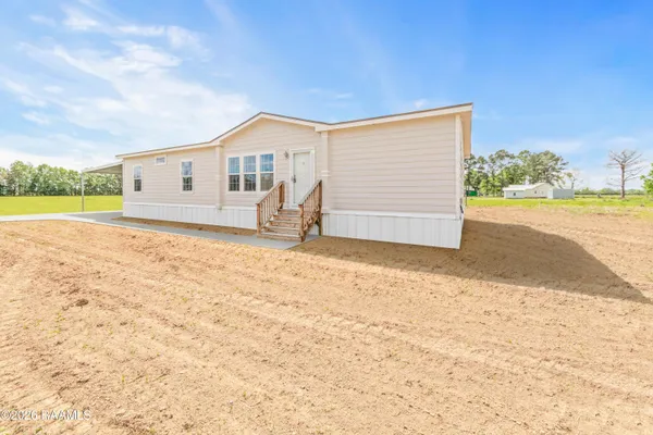 $199,999 | 19925 Errol Road, Crowley, LA 70526