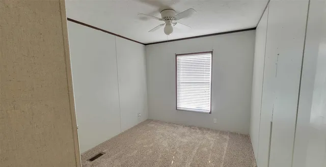 $1,500 | 405 Battlebell Road, Unit 2, Highlands, TX 77562