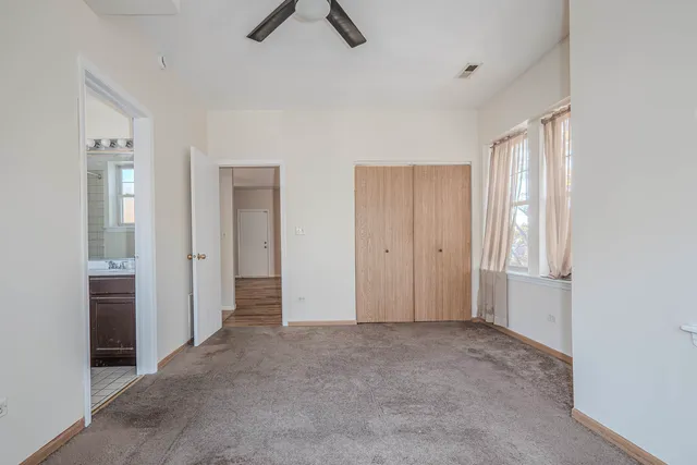 $124,900 | 7037 South Crandon Avenue, Unit 219, Chicago, IL 60649