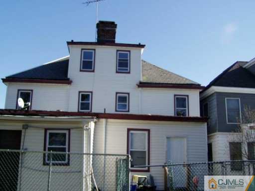 225-27 Rector Street Perth Amboy, NJ 08861 - Photo 5 of 6 a view of a house with a outdoor space