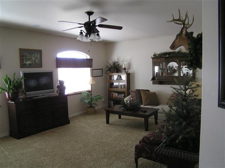 27881 Bear Valley Road Tehachapi, CA 93561 - Photo 9 of 81 Gallery Image 9