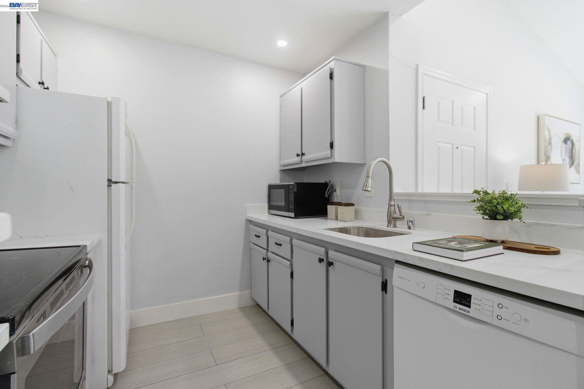 150 Reflections Drive, Unit 25 San Ramon, CA 94583 - Photo 10 of 32