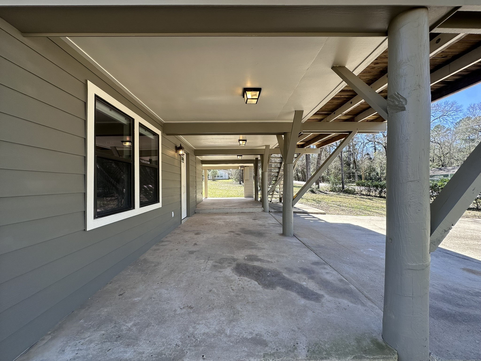 13868 Cedar Hill Road Montgomery, TX 77356 - Photo 16 of 19 a view of an empty room and window