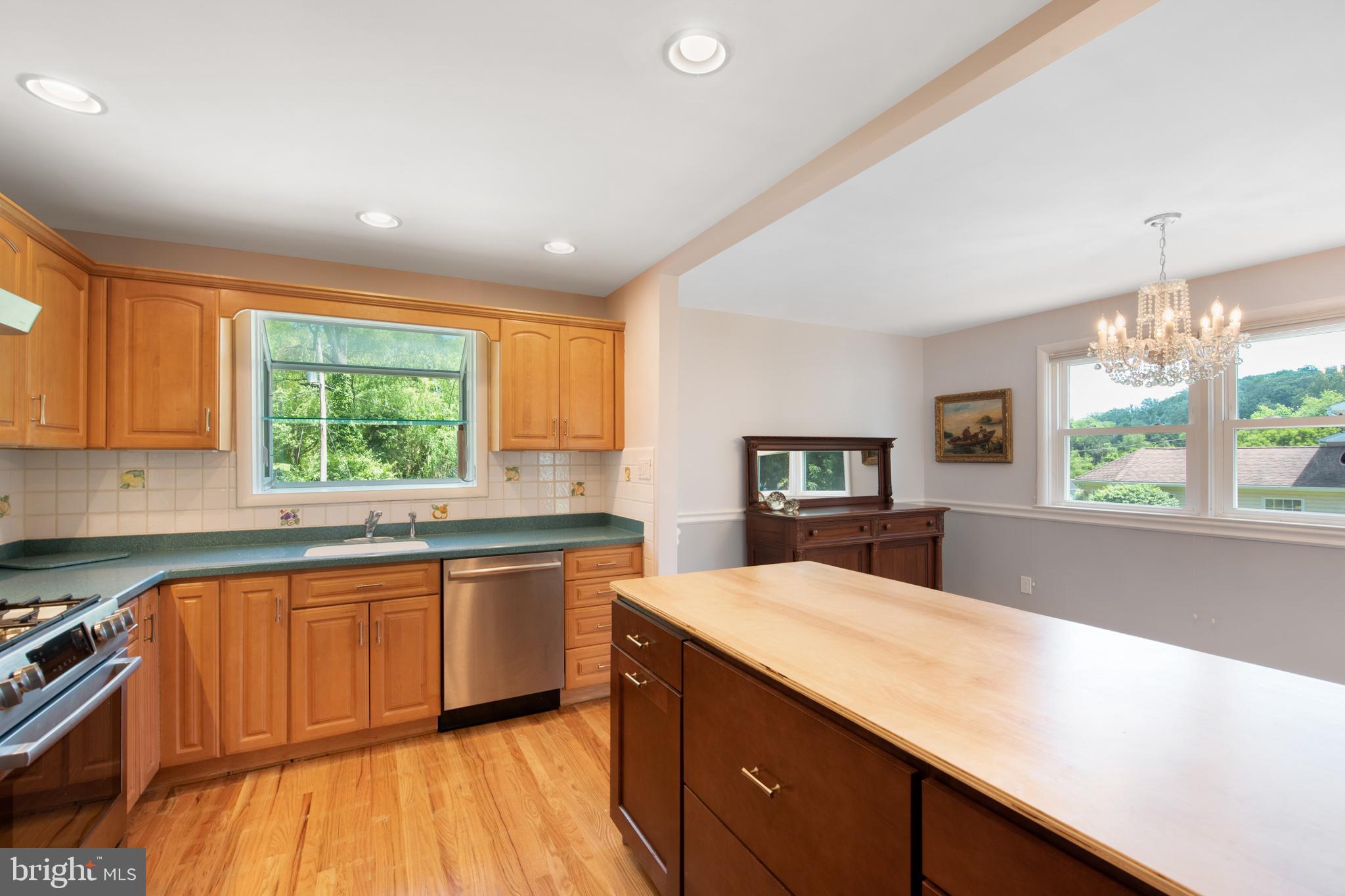 426 Robin Hill Road Wayne, PA 19087 - Photo 11 of 30