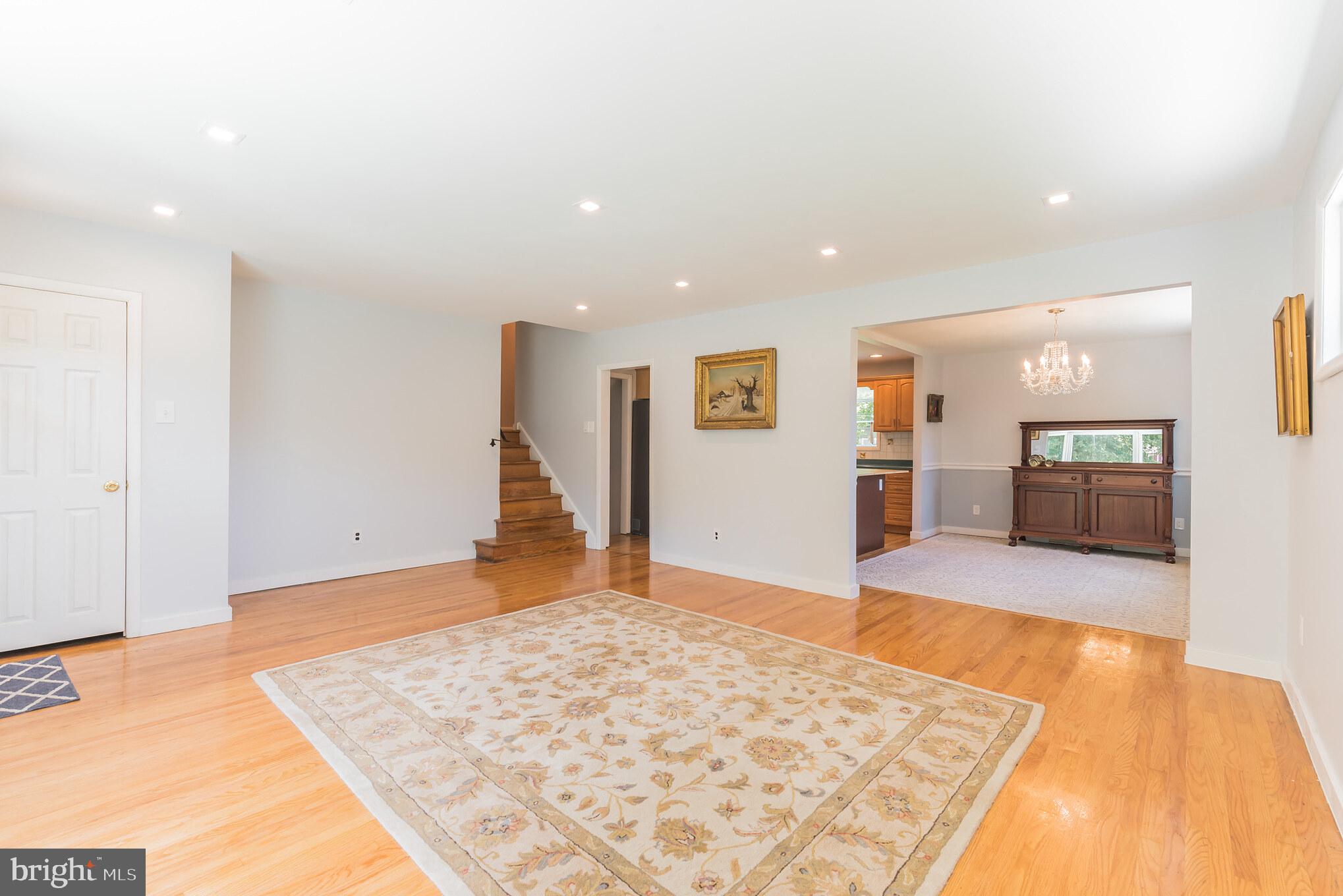 426 Robin Hill Road Wayne, PA 19087 - Photo 5 of 30