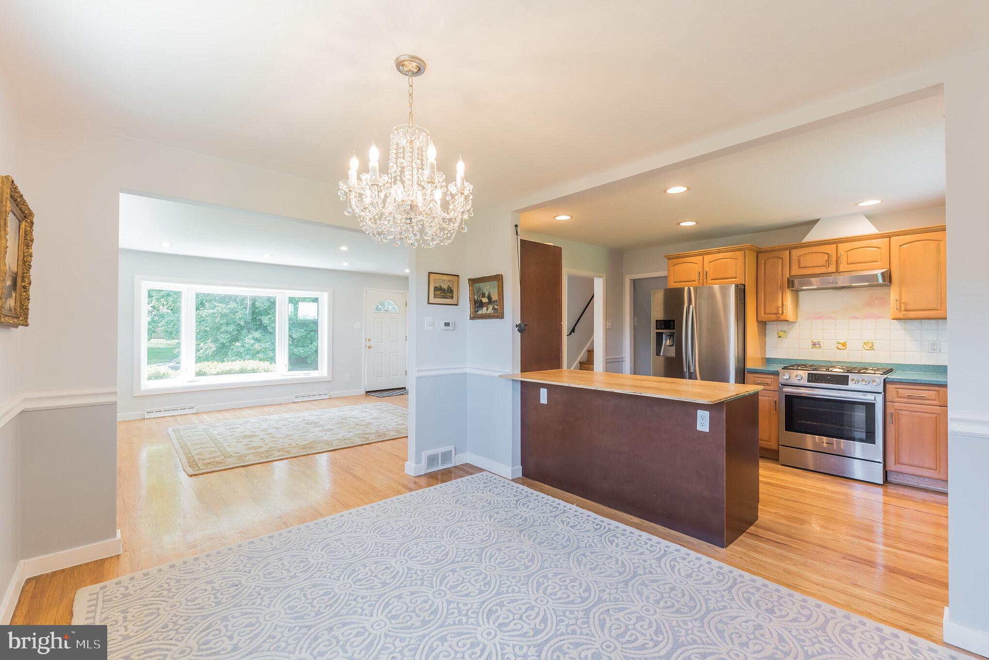 426 Robin Hill Road Wayne, PA 19087 - Photo 7 of 30
