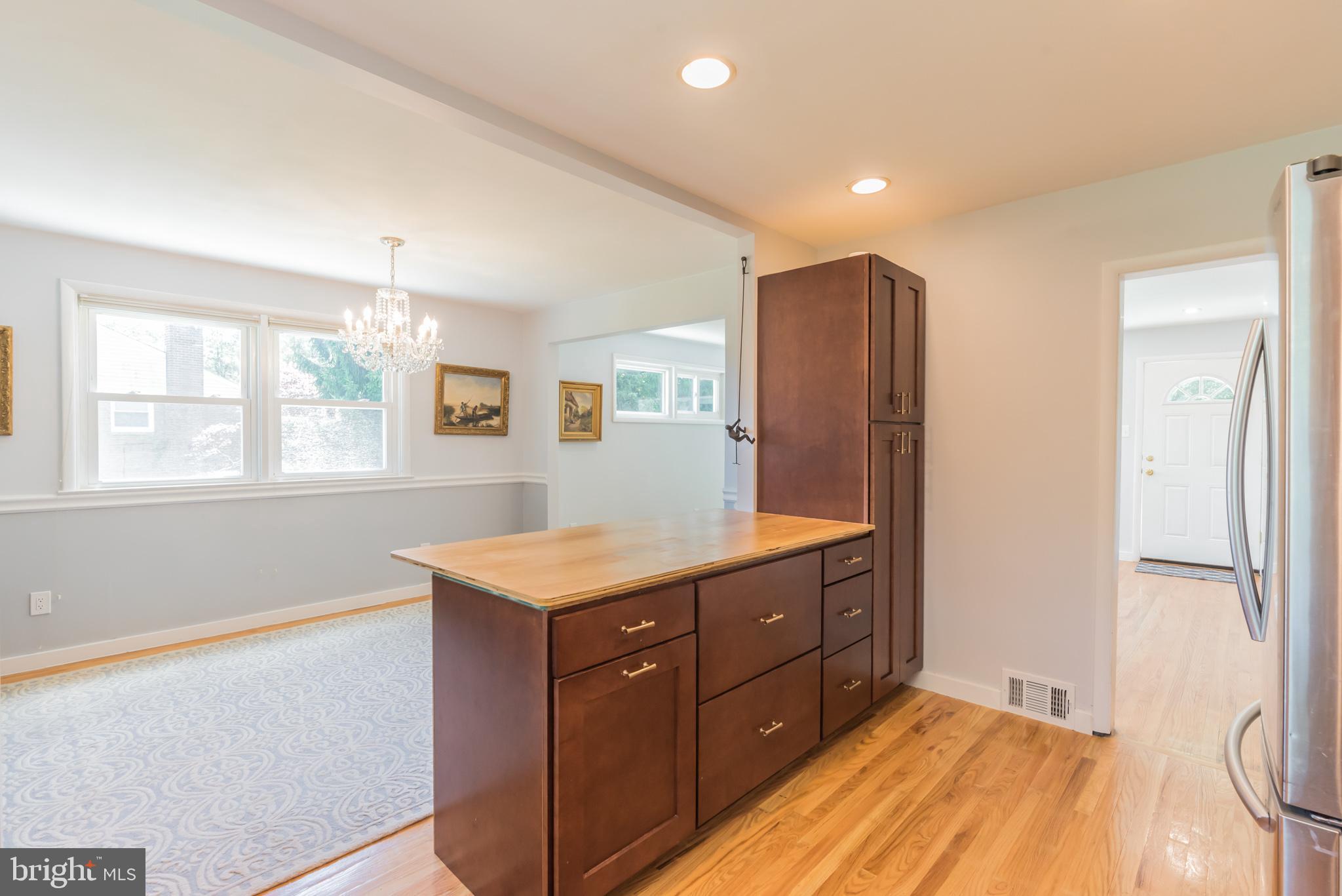 426 Robin Hill Road Wayne, PA 19087 - Photo 9 of 30