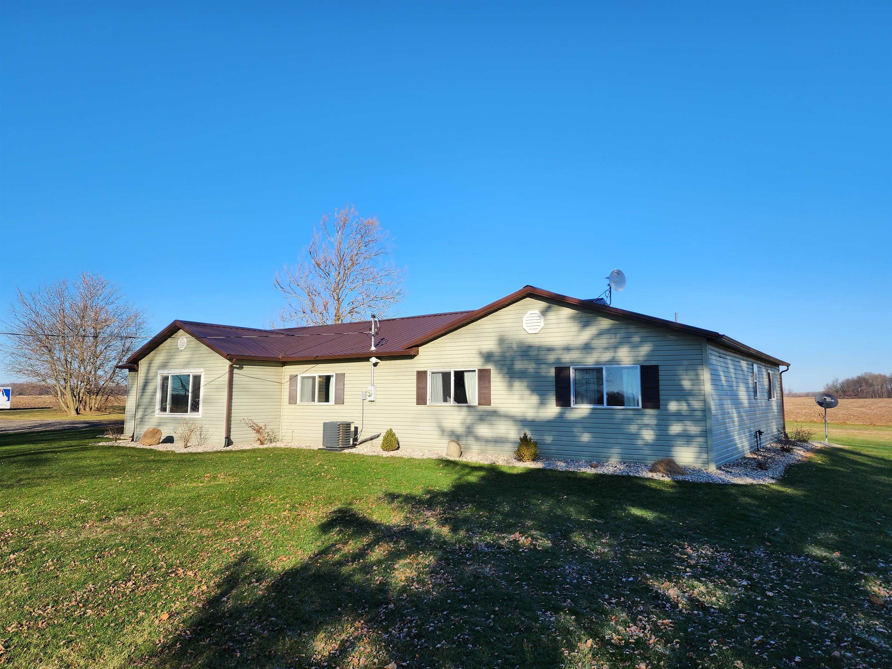5427 East Walton Road Shepherd, MI 48883 - Photo 2 of 49