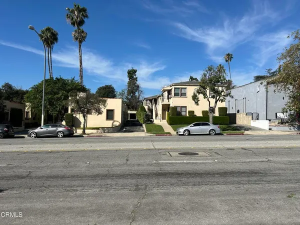 $1,358,000 | 1104 North Lake Avenue, Pasadena, CA 91104