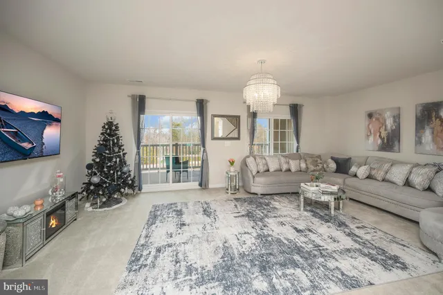 $2,795 | 7977 Independence Drive, Spotsylvania, VA 22553