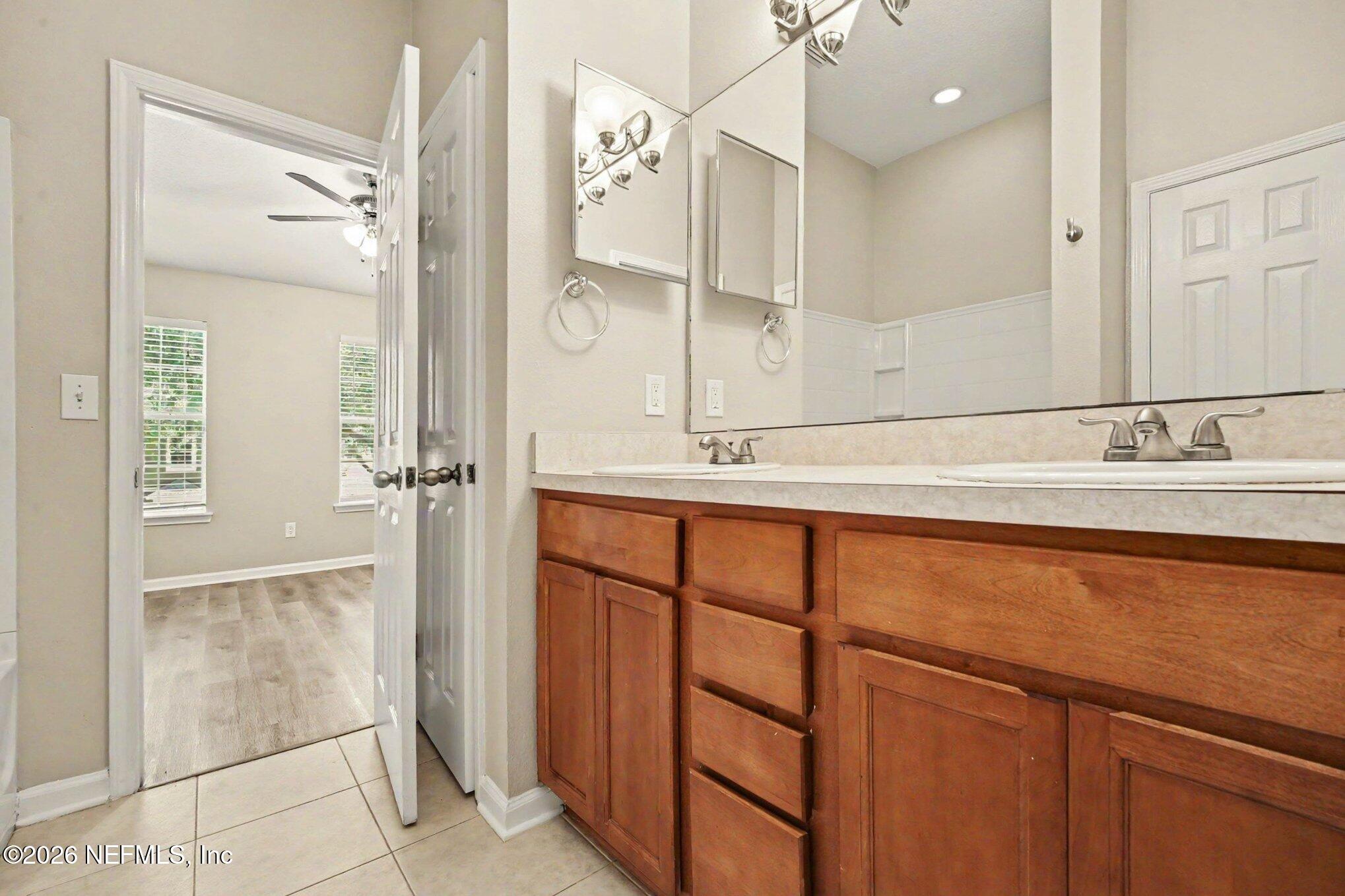 12949 Spring Rain Road Jacksonville, FL 32258 - Photo 12 of 29 015_file_6363