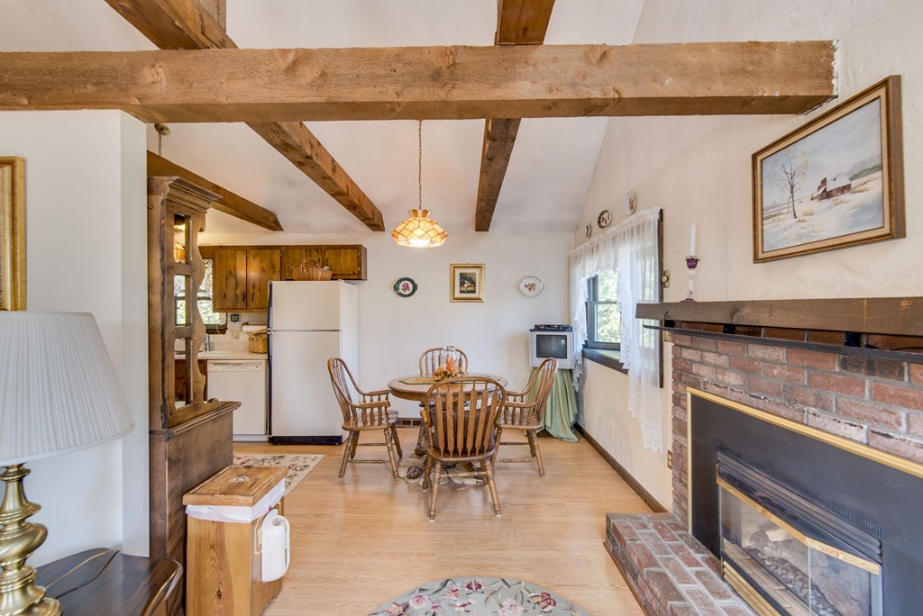 35 Alden Road Marshfield, MA 02050 - Photo 5 of 20 Gallery Image 5
