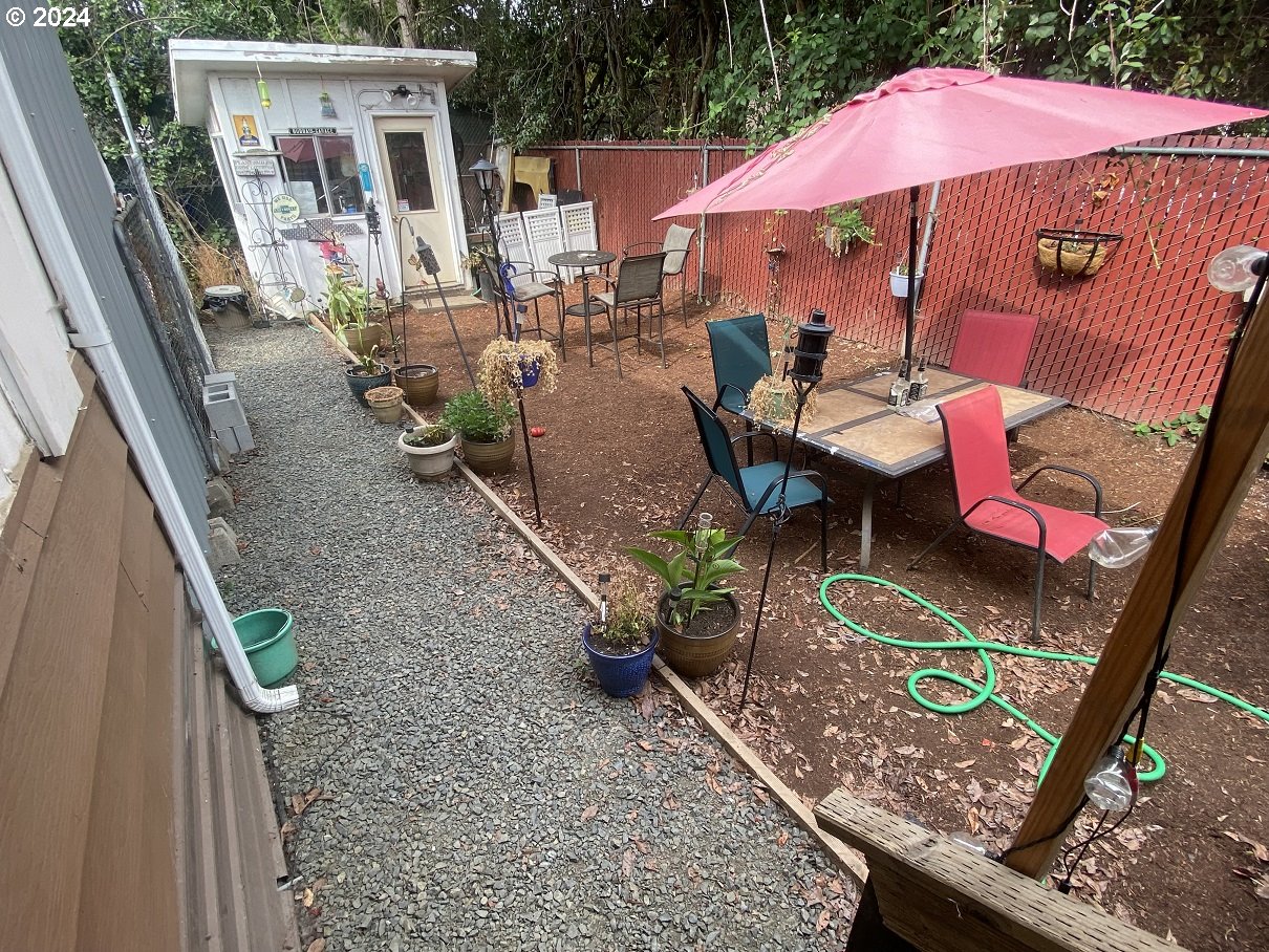 237 Waite Street Eugene, OR 97402 - Photo 4 of 17 a view of deck with patio