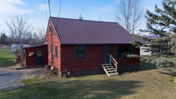 $279,900 | 4057 Highway 11, International Falls, MN 56649