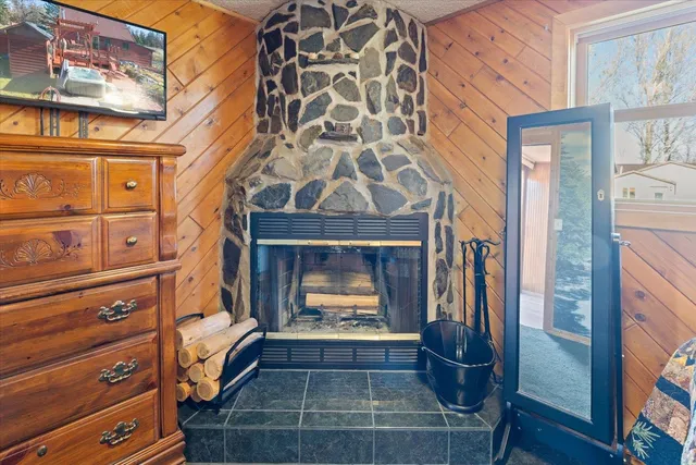 $279,900 | 4057 Highway 11, International Falls, MN 56649