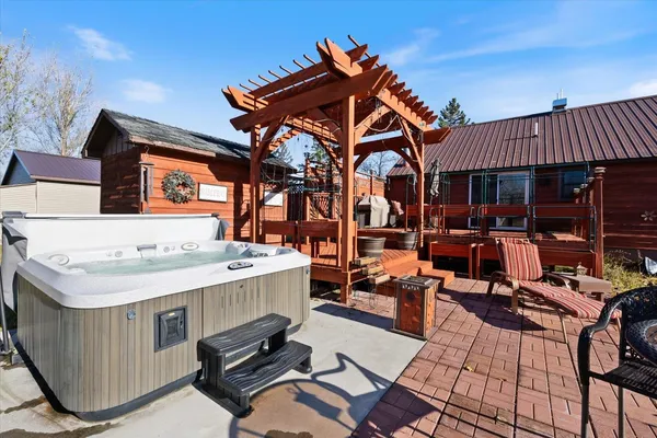 $279,900 | 4057 Highway 11, International Falls, MN 56649