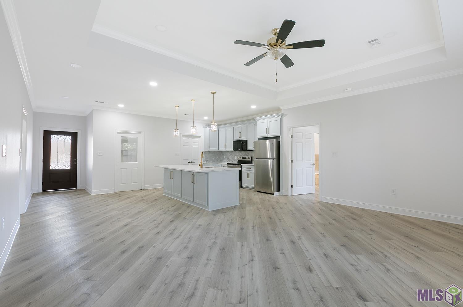 9536 Avis Avenue Baton Rouge, LA 70810 - Photo 4 of 13