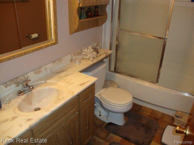 16046 Allen Road Taylor, MI 48180 - Photo 8 of 9 16046 Allen (6)