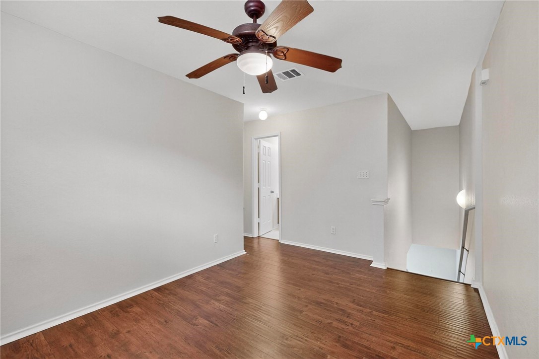 109 Comal Cove Elgin, TX 78621 - Photo 12 of 35