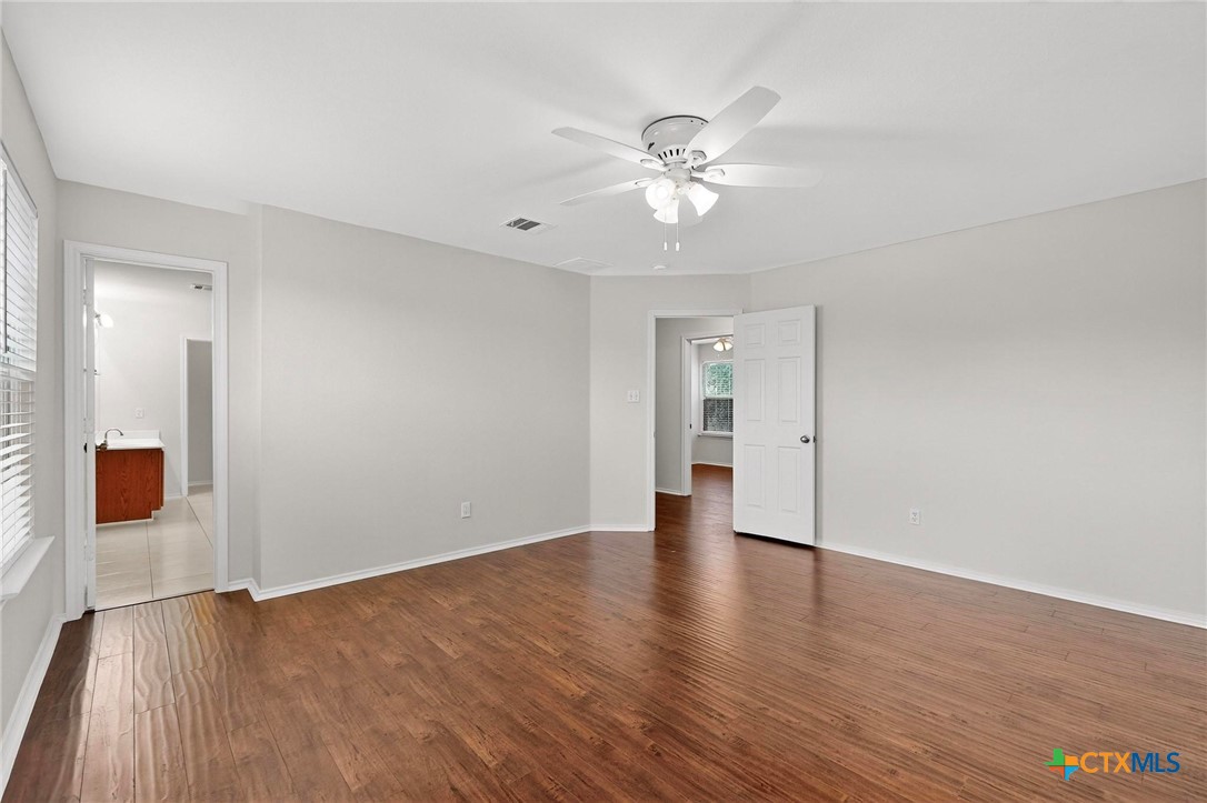 109 Comal Cove Elgin, TX 78621 - Photo 30 of 35