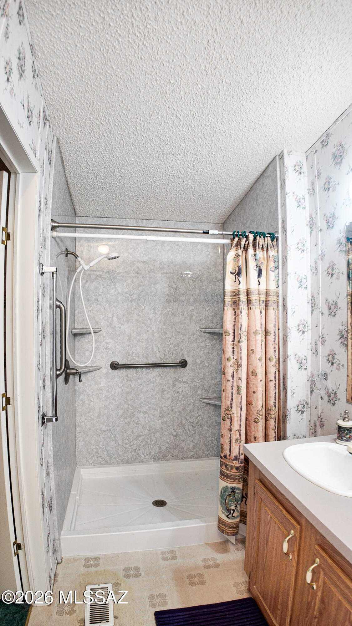 491 North Mescal Road Benson, AZ 85602 - Photo 12 of 19 Main Bath
