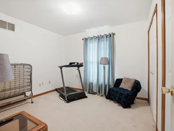 $164,000 | 36796 Lakeview Lane, Richmond, MI 48062