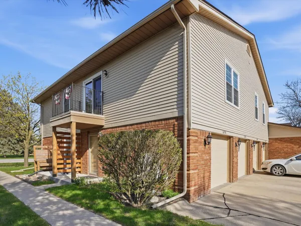 $164,000 | 36796 Lakeview Lane, Richmond, MI 48062