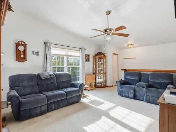 $164,000 | 36796 Lakeview Lane, Richmond, MI 48062