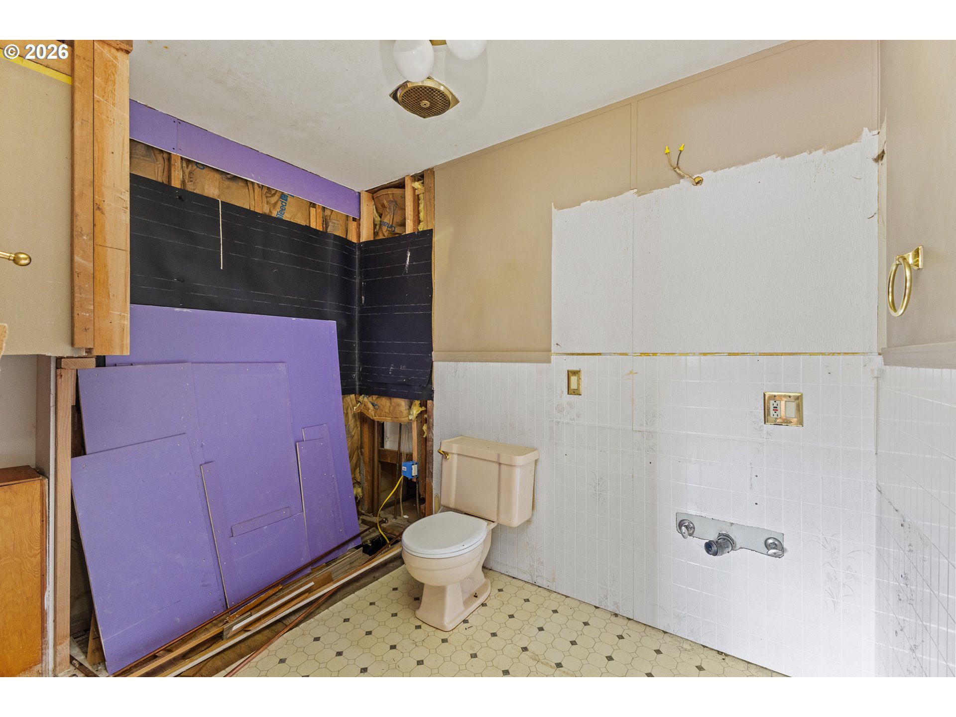 54341 Fairview Road Coquille, OR 97423 - Photo 12 of 40 Bathroom