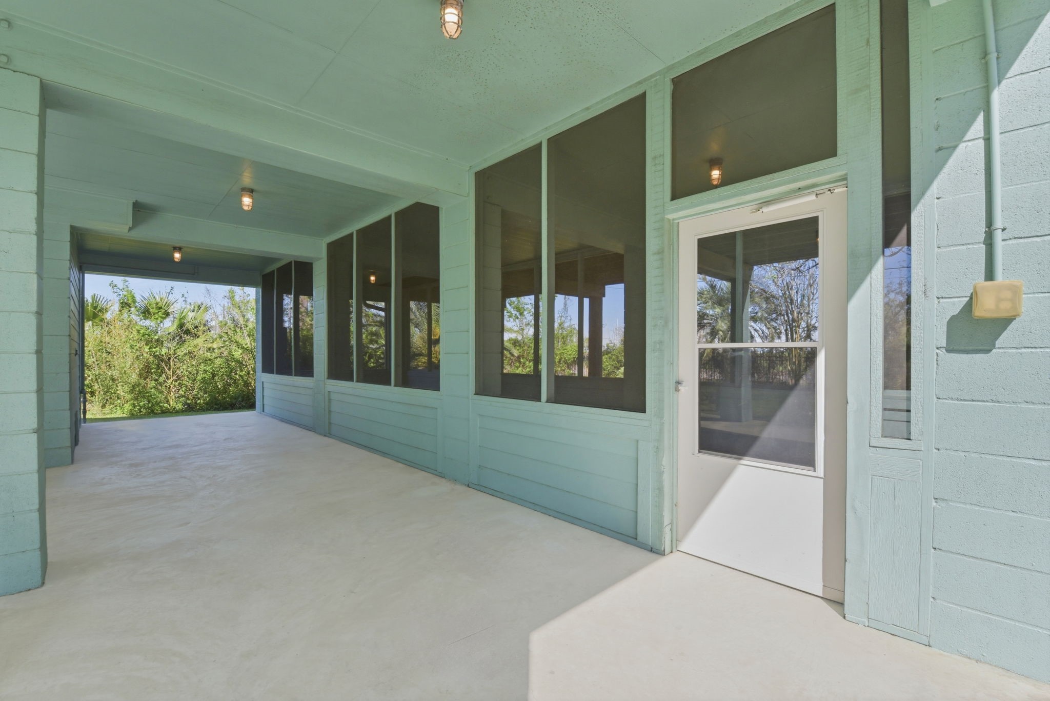 180 Grove Road Kemah, TX 77565 - Photo 30 of 30 Below the home outside of the Sunporch.