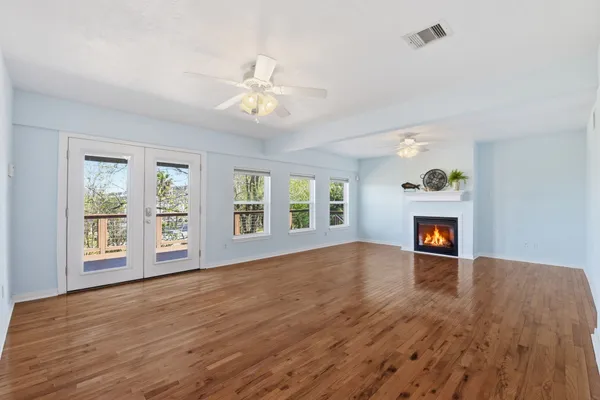 $2,950 | 180 Grove Road, Kemah, TX 77565