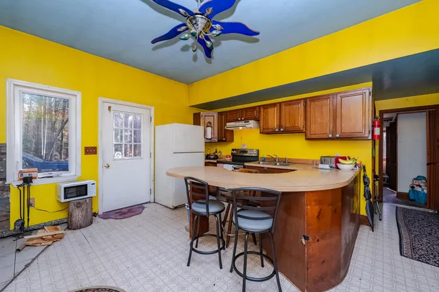 $299,000 | 125 Blackwater Road, Rochester, NH 03867