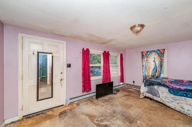 $299,000 | 125 Blackwater Road, Rochester, NH 03867