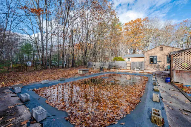 $299,000 | 125 Blackwater Road, Rochester, NH 03867