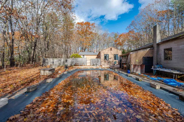 $299,000 | 125 Blackwater Road, Rochester, NH 03867