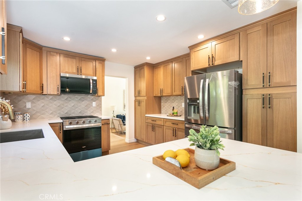 20107 Baltar Street Winnetka, CA 91306 - Photo 9 of 26