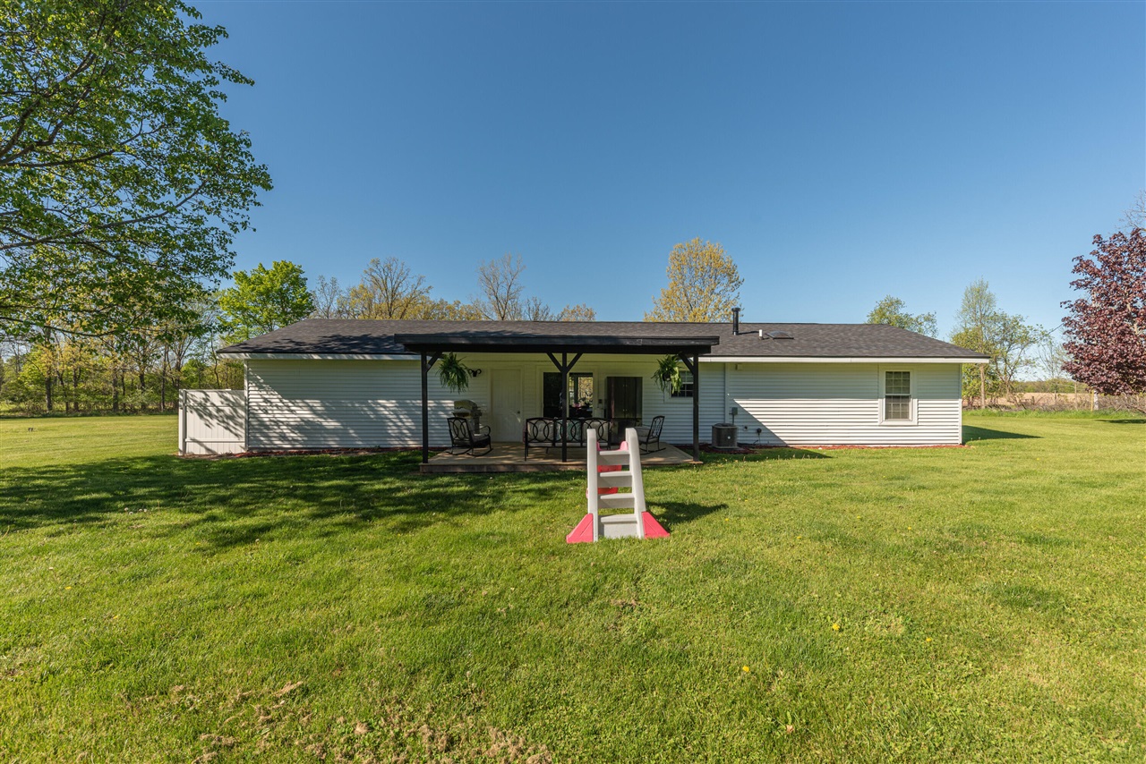 12199 North Meridian Road Pleasant Lake, MI 49272 - Photo 4 of 48