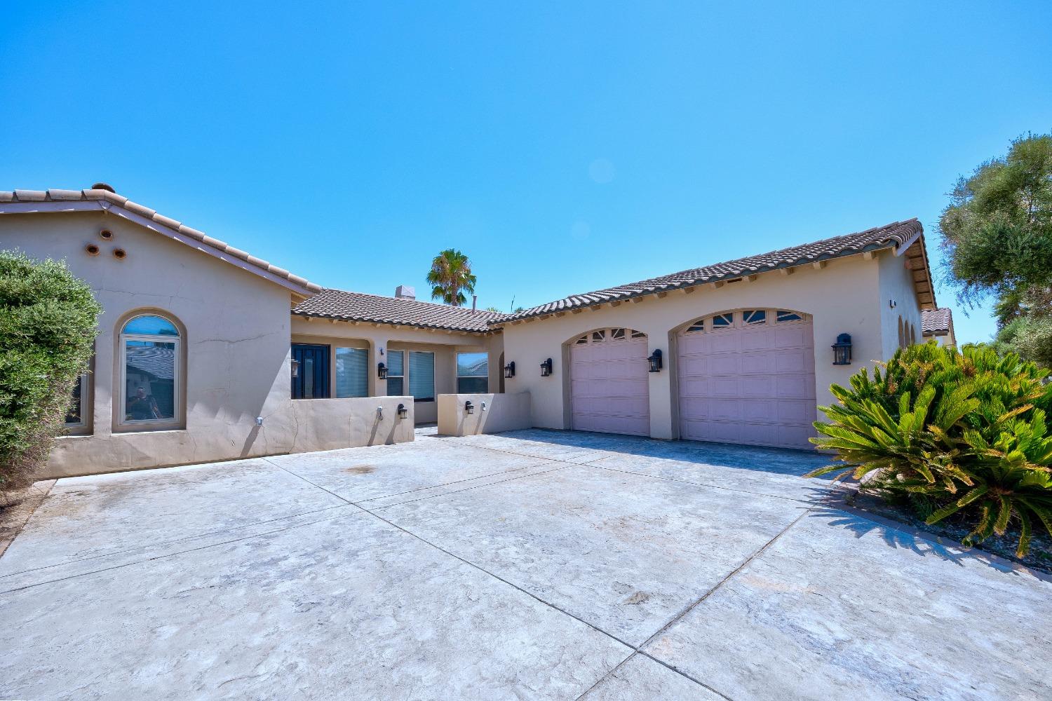 13065 Ridgewood Way Chowchilla, CA 93610 - Photo 1 of 10 Gallery Image 1