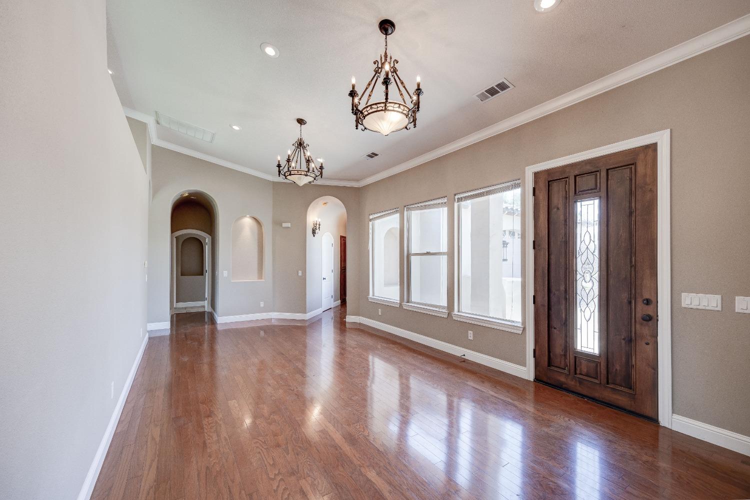 13065 Ridgewood Way Chowchilla, CA 93610 - Photo 3 of 10 Gallery Image 3