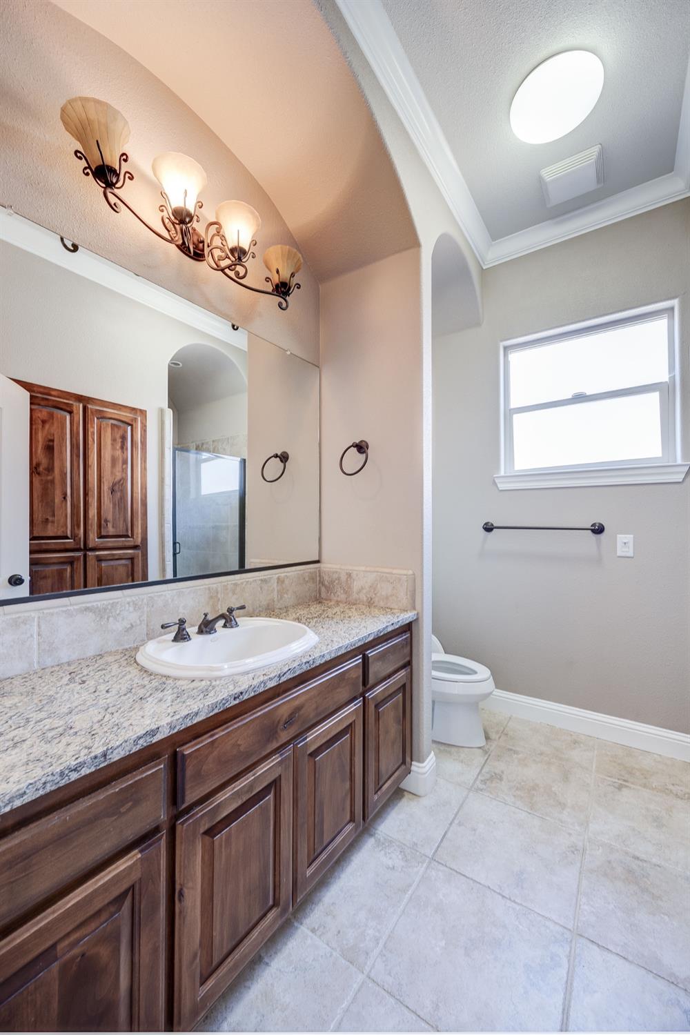 13065 Ridgewood Way Chowchilla, CA 93610 - Photo 6 of 10 Gallery Image 6
