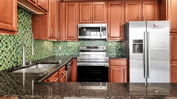 $489,000 | 3225 Turtle Creek Boulevard, Unit 917, Dallas, TX 75219