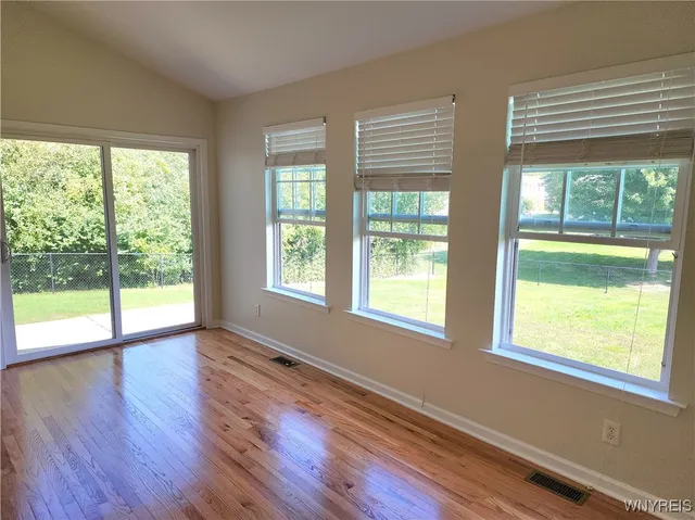 $494,900 | 5839 Pinehurst Court, Hamburg, NY 14085