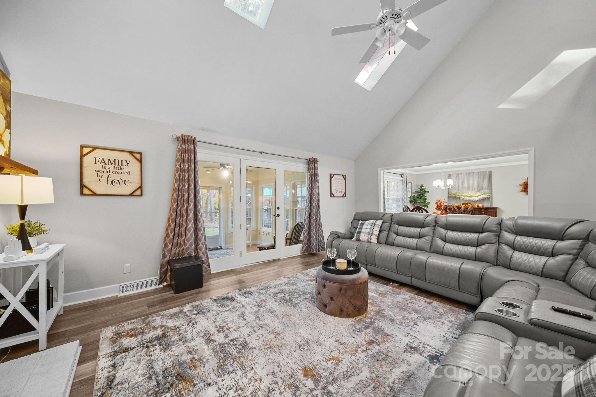 4724 Weddington Matthews Road Matthews, NC 28104 - Photo 27 of 42 a living room with furniture