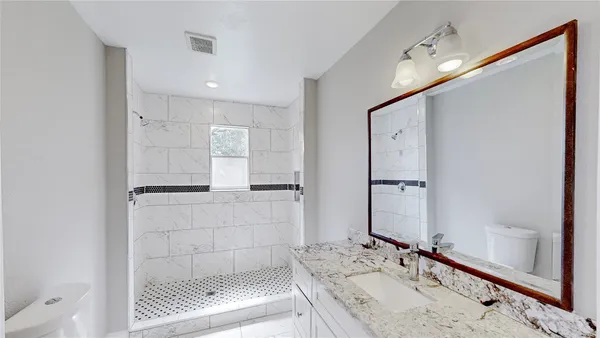 $385,000 | 4914 29th Street, Dickinson, TX 77539