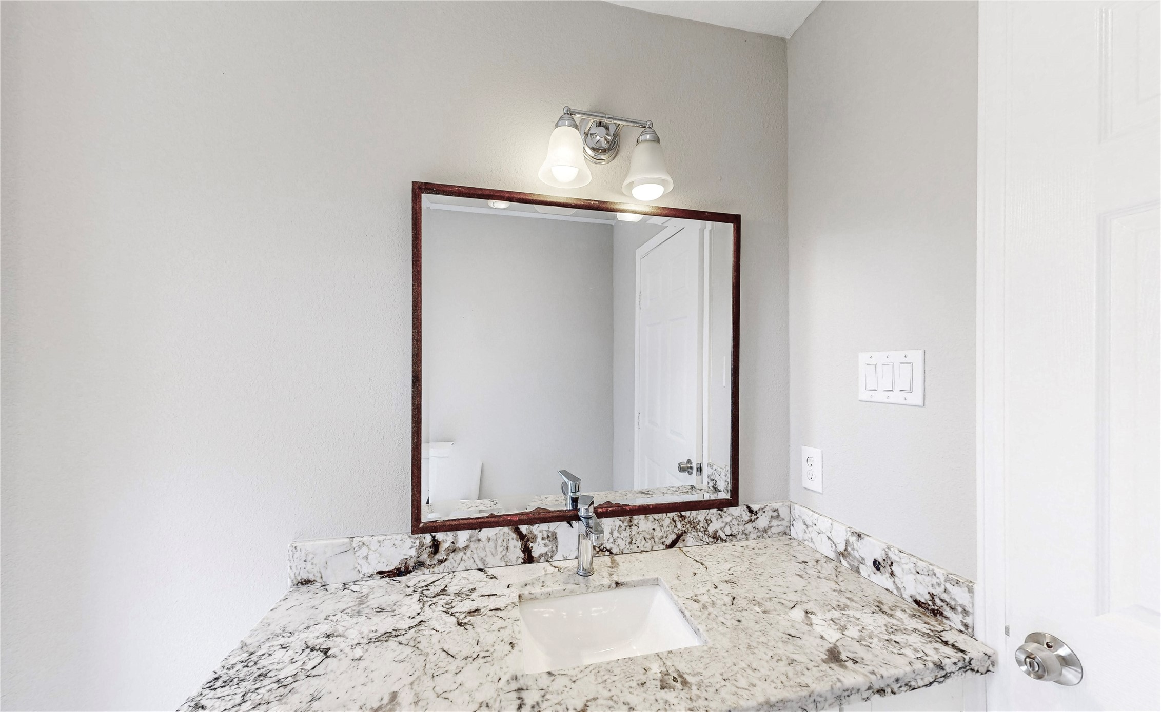 4914 29th Street Dickinson, TX 77539 - Photo 18 of 28 2nd Bathroom. Modern and Updgraded.