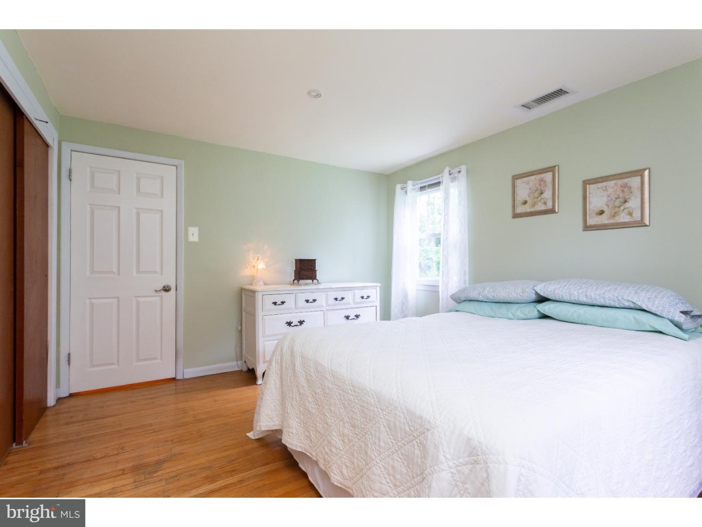 107 Brookside Road Newtown Square, PA 19073 - Photo 22 of 25 Bedroom 2