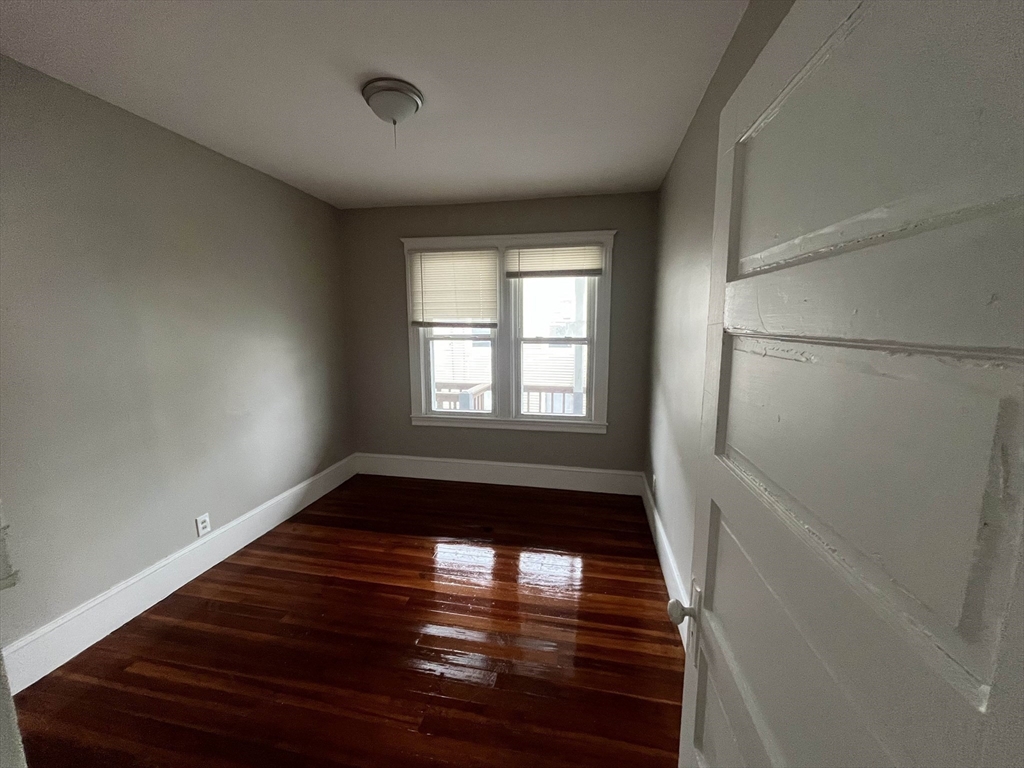 26-28 Parker Street Springfield, MA 01151 - Photo 5 of 12