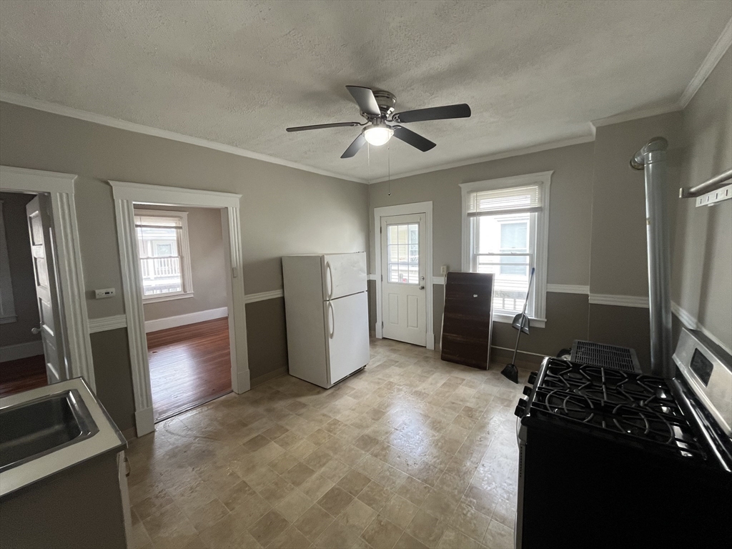 26-28 Parker Street Springfield, MA 01151 - Photo 8 of 12