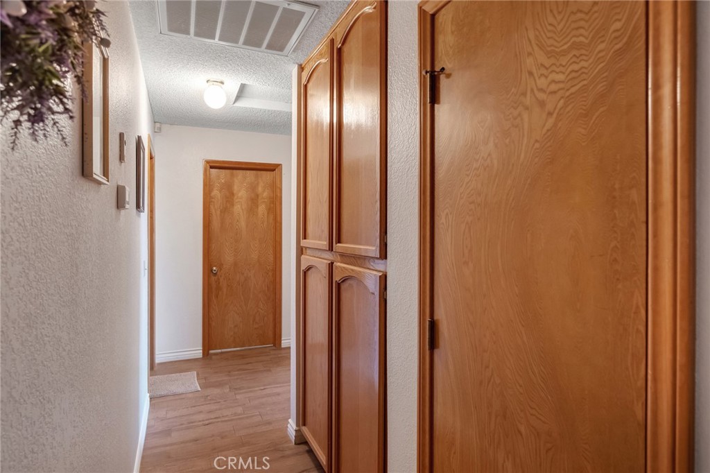 22117 Cholena Road Apple Valley, CA 92307 - Photo 26 of 33